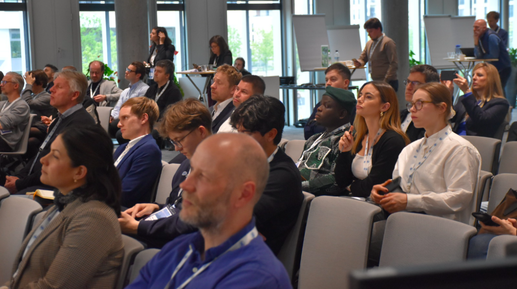 The Living Memory of the Newsroom